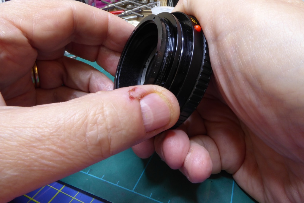 Removing the aperture rIng