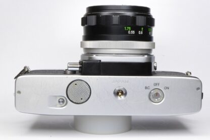 Minolta SRT 101 - Rokkor 55mm f1.7 Top Detail