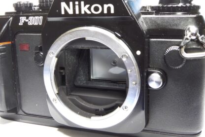 Nikon F-301 - Focus screen and mirror