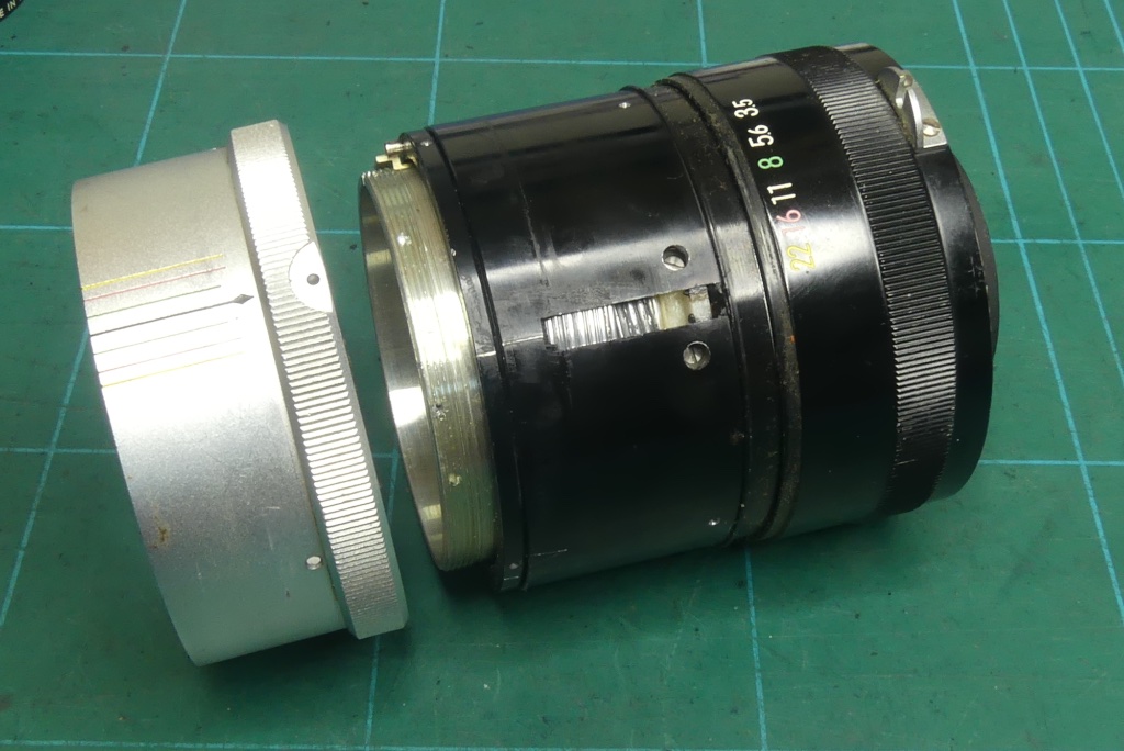135mm Nikon f3.5 - Removing the sleeve screws