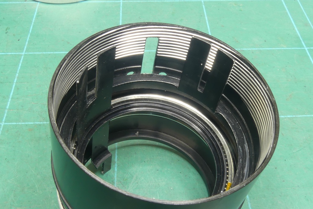 Aperture control forks