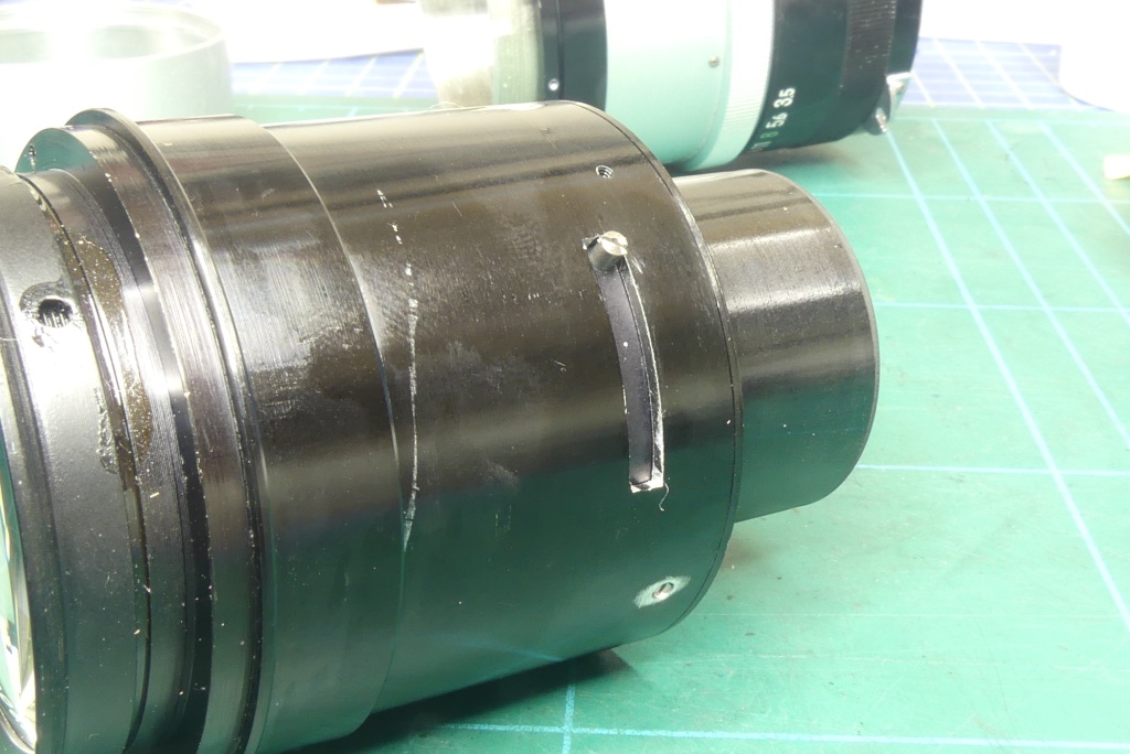 The optical assembly aperture control