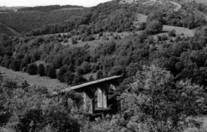 SAMPLE Wye Valley Viaduct 135mm Ilford HP5