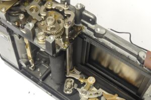 Canon FTb Restoration - CHARGE AND SHUTTER GEAR CLEANING AND LUBRICATION