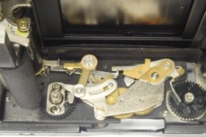 Canon FTb Restoration - SLOW SPEED GOVERNOR CLEANING