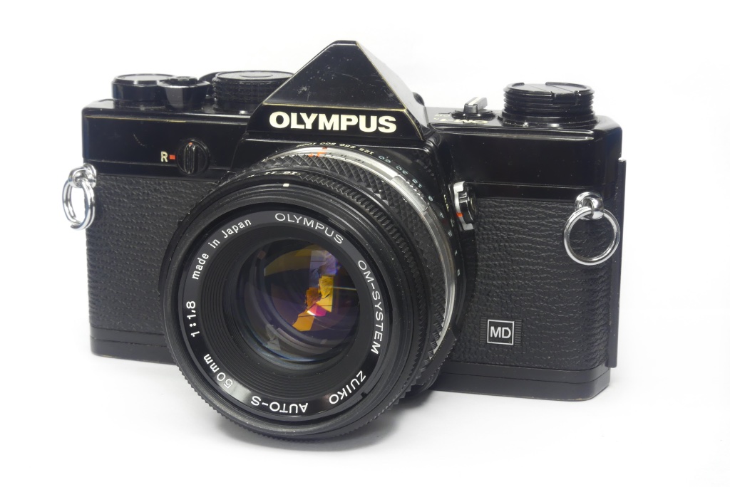 Olympus OM-1n showing its MD metal plate.