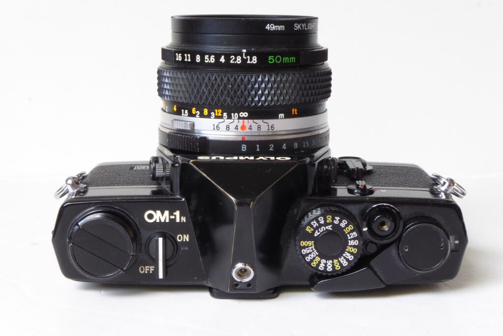 OM-1 Top deck
